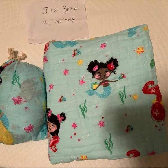 Coco moon Hawaii under the Kai crib sheet and quilt blanket EUC - Picture 1 of 1